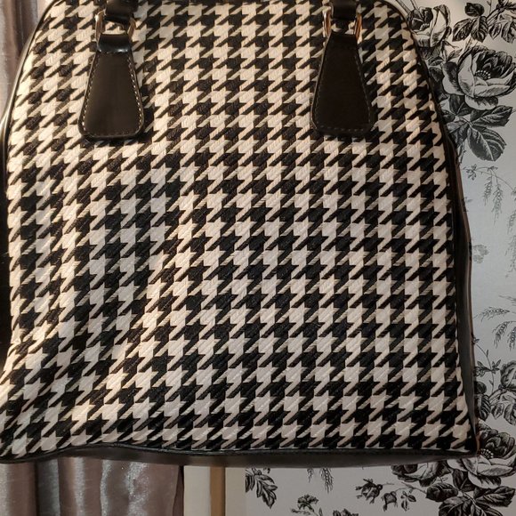 Liz Claiborne purse - Picture 2 of 4